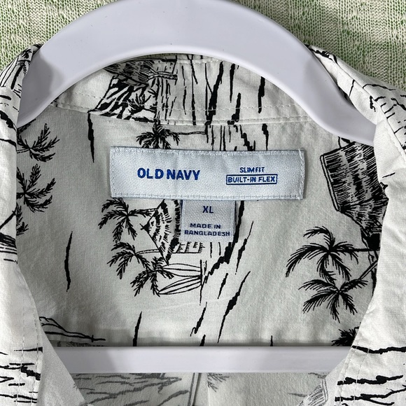 Old Navy Button Down Blouse - Picture 2 of 3